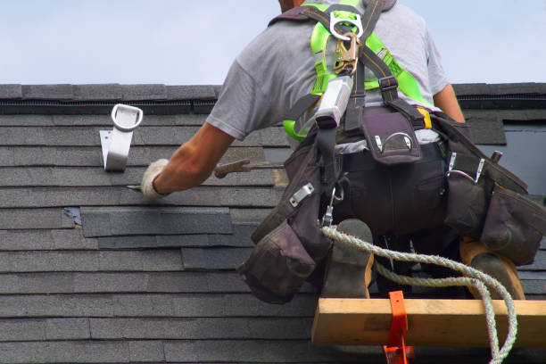 Affordable siding repair and maintenance services in Oak Island, NC